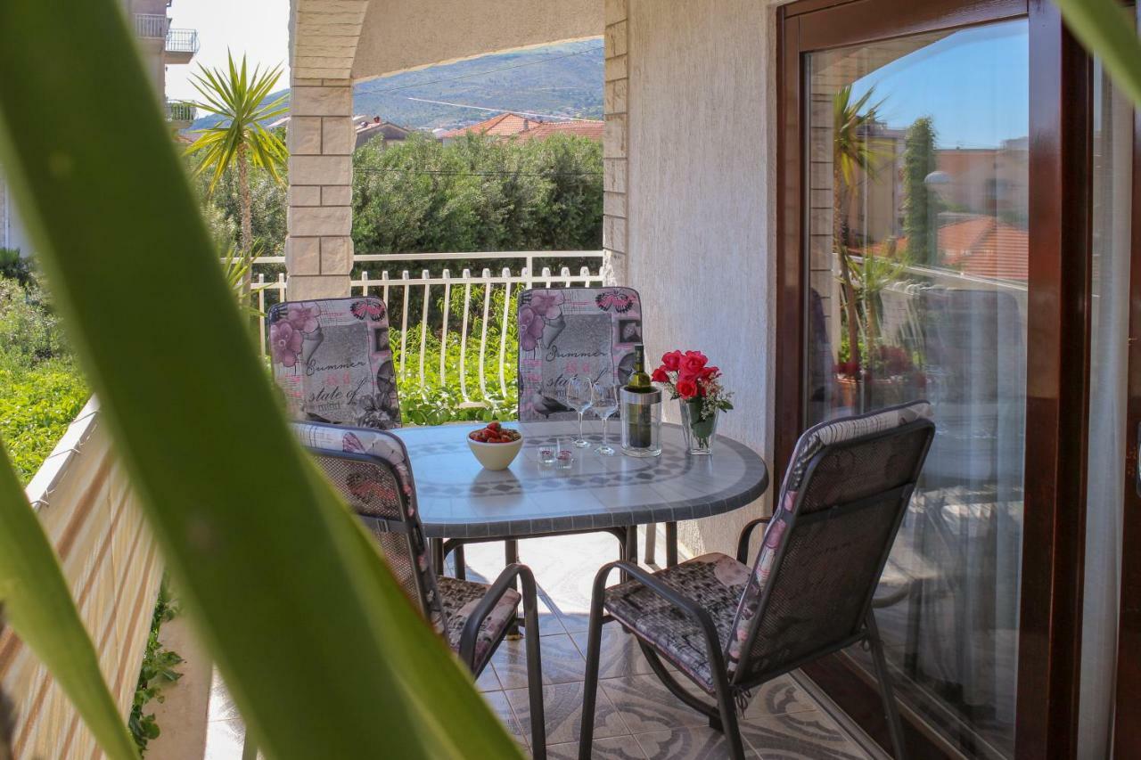 Apartments Hrabar Trogir Ngoại thất bức ảnh