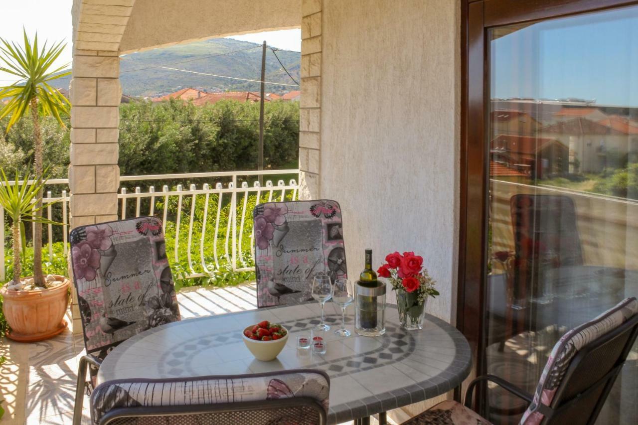 Apartments Hrabar Trogir Ngoại thất bức ảnh