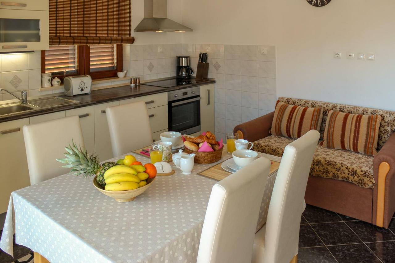 Apartments Hrabar Trogir Ngoại thất bức ảnh